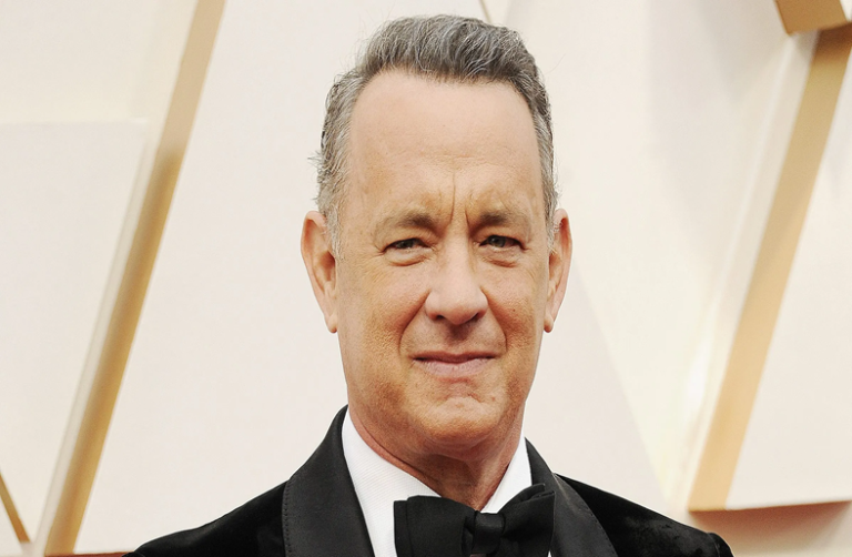 Tom Hanks: Biography, Top 10 Movies, Latest News, Age & Photos